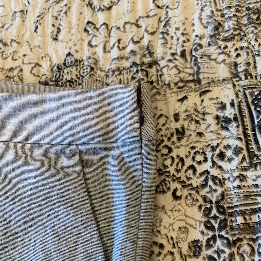 Loft Ruffle Shorts - Picture 4 of 5